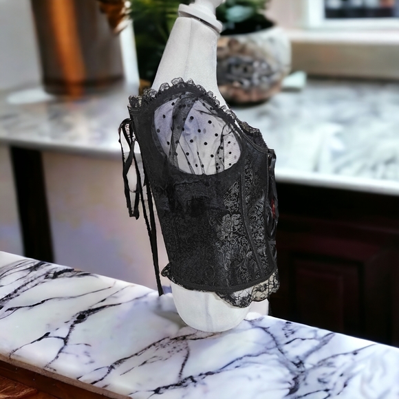 Black lace corset top short sleeve size XL NWOT Adore Me - Picture 3 of 4